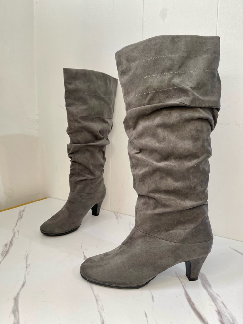 Aerosoles Slouch Boots Womens 7M Gray Running Play Knee High Cone Heels Suede